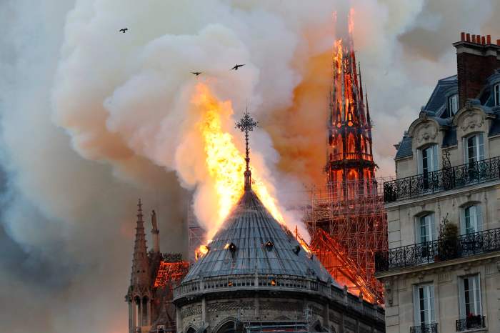 TOPSHOT-FRANCE-FIRE-NOTRE DAME